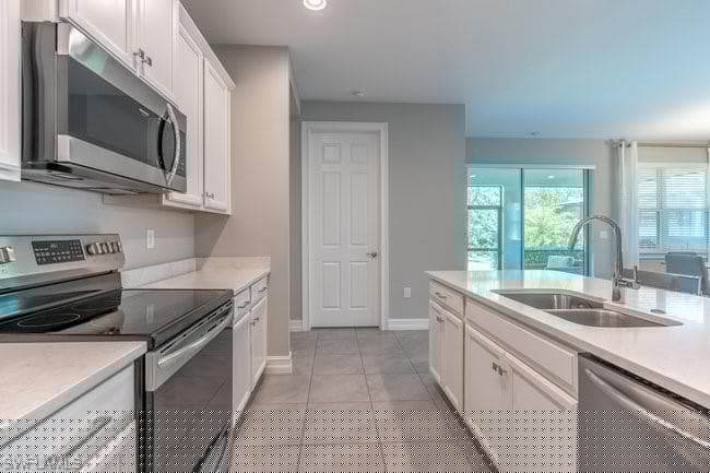 14566 Tropical Dr, Naples, FL 34114-18