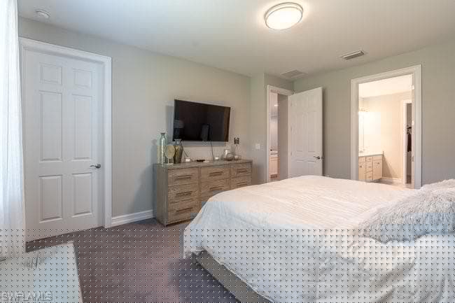 14566 Tropical Dr, Naples, FL 34114-27