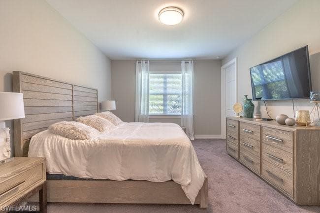 14566 Tropical Dr, Naples, FL 34114-28