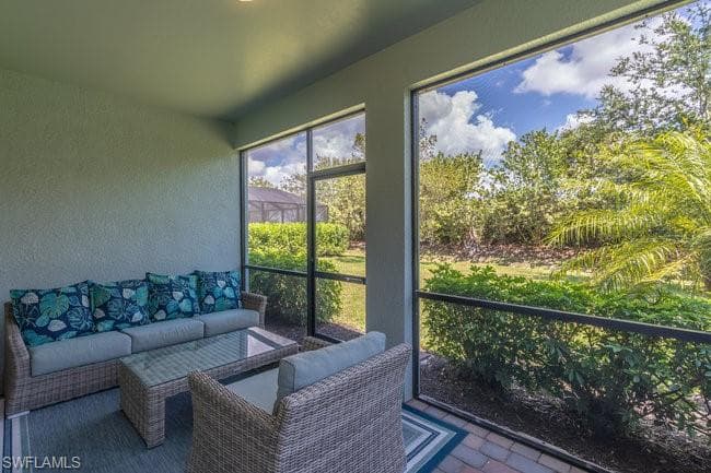 14566 Tropical Dr, Naples, FL 34114-35