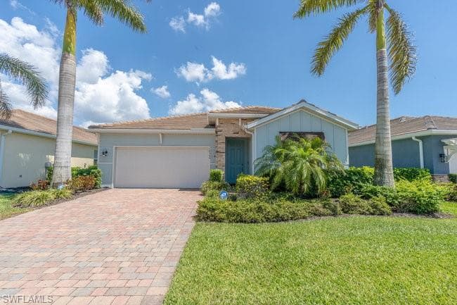 14566 Tropical Dr, Naples, FL 34114-3