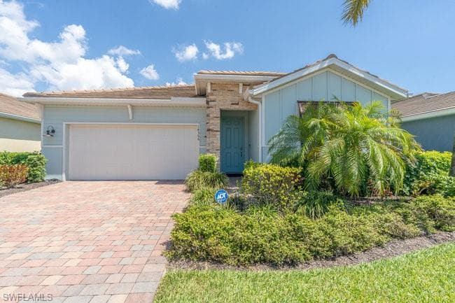 14566 Tropical Dr, Naples, FL 34114-6