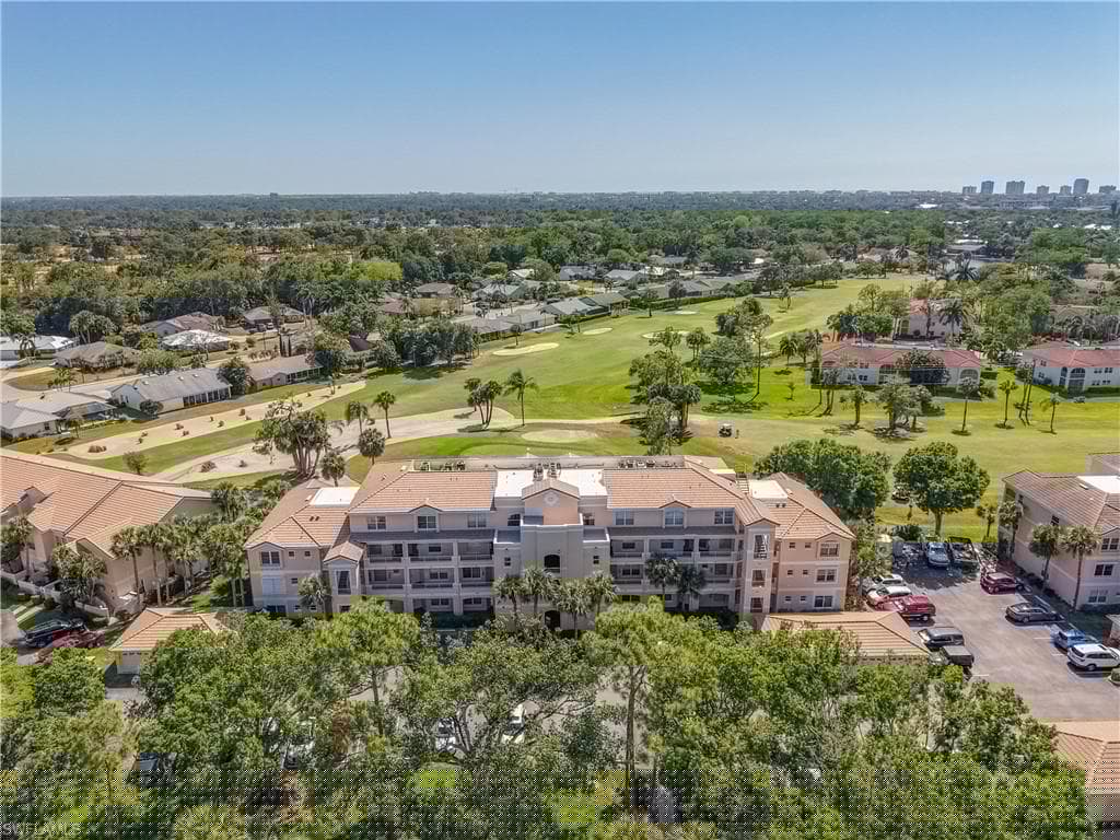 1070 Woodshire Ln E310, Naples, Fl 34105-2