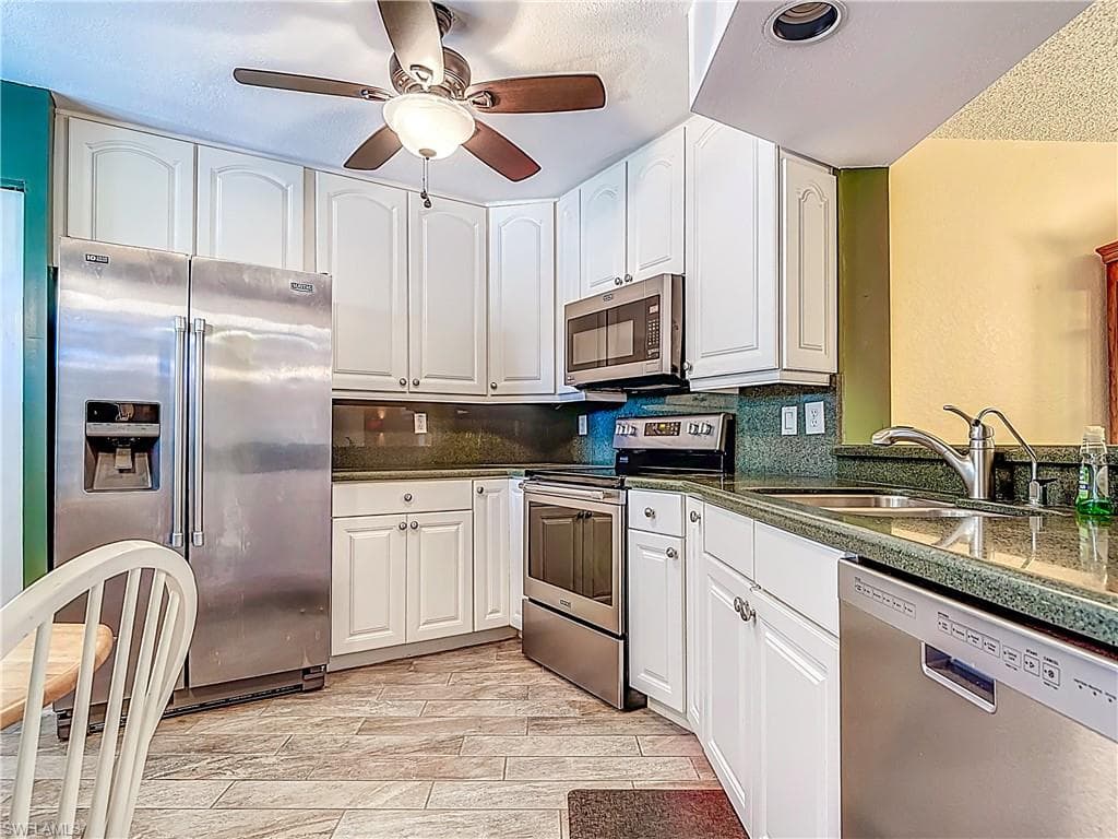1070 Woodshire Ln E310, Naples, Fl 34105-5