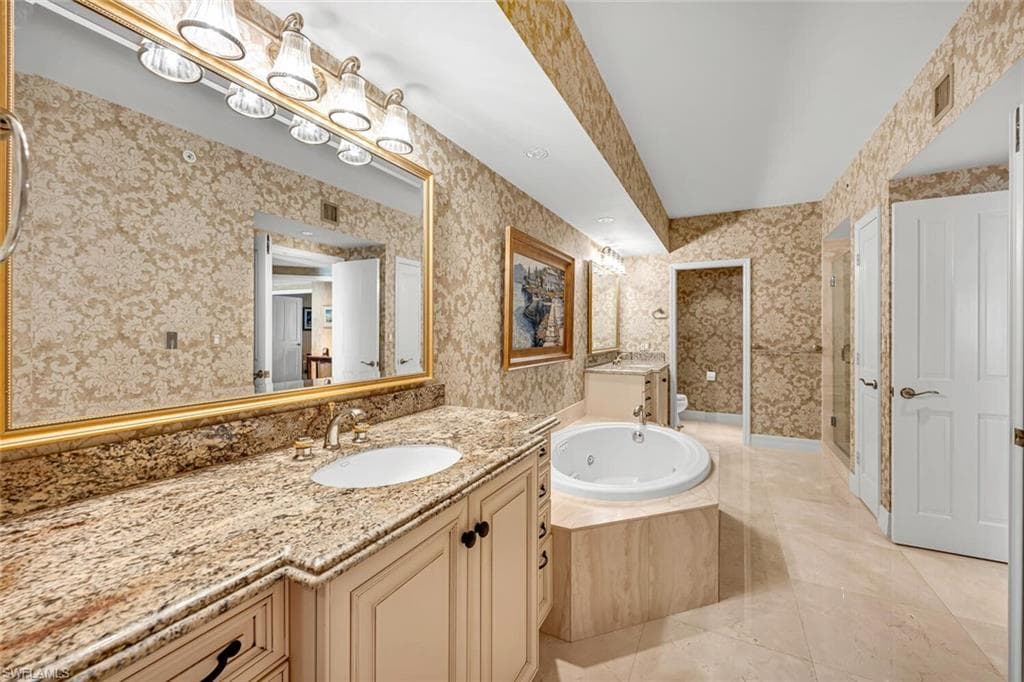 8171 Bay Colony Dr 1902, Naples, FL 34108-14