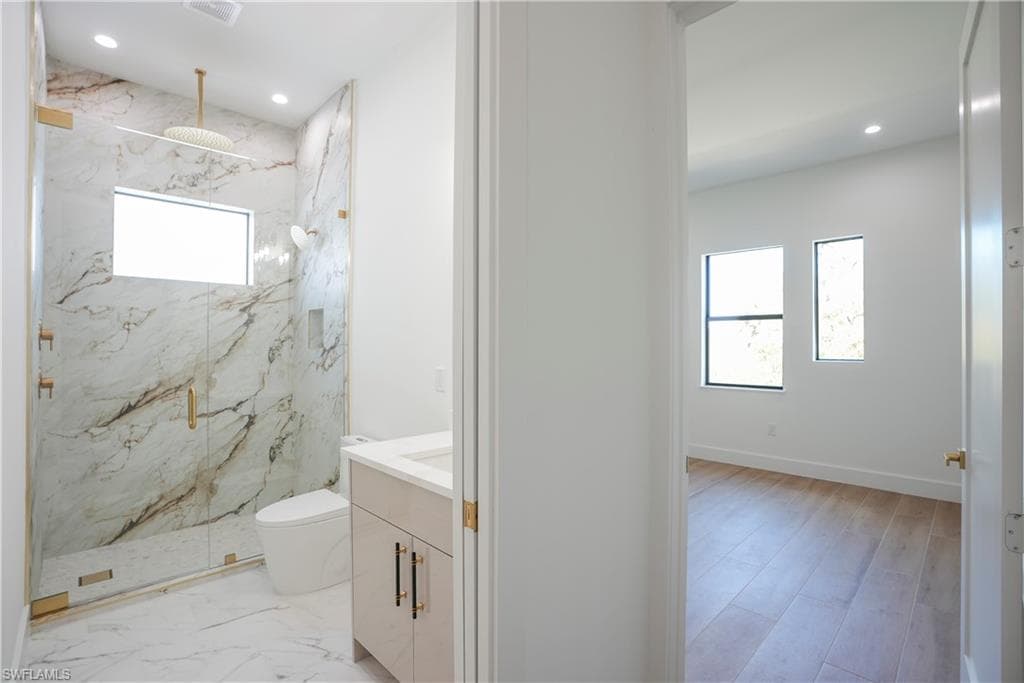 3384 Canal St, Naples, FL 34112-21