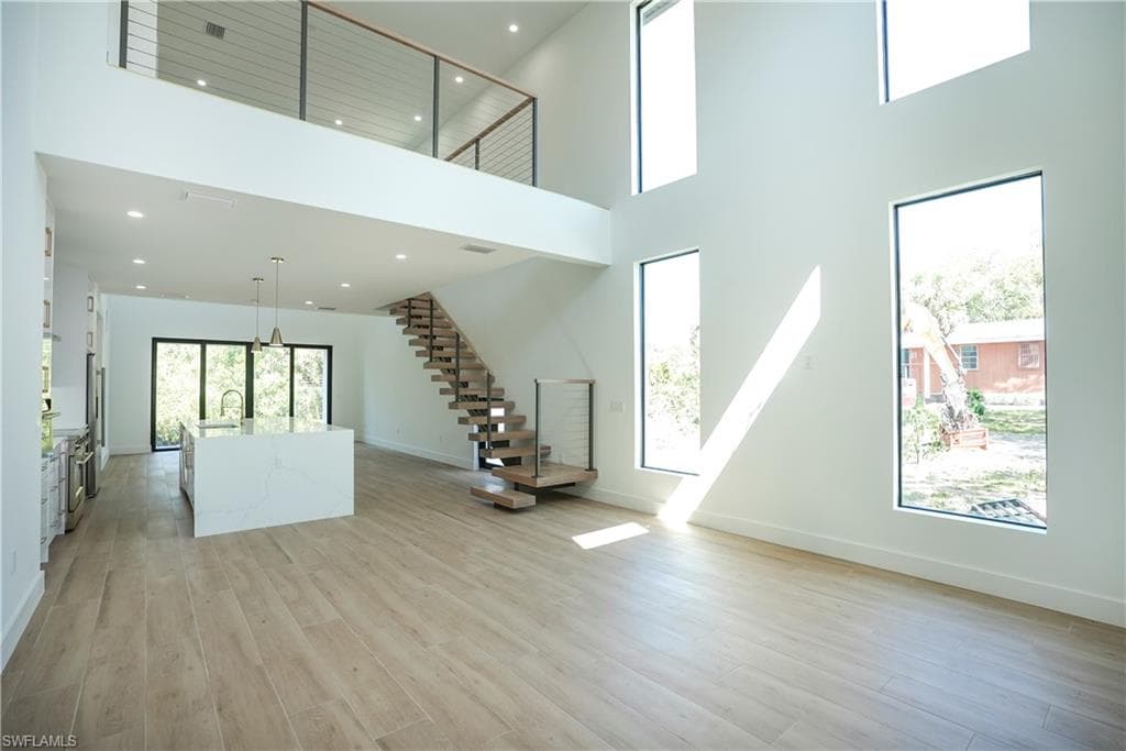 3384 Canal St, Naples, FL 34112-4