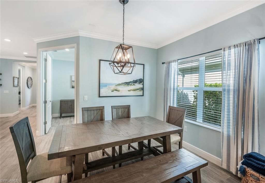 2211 Marquesa Cir, Naples, FL 34112-10