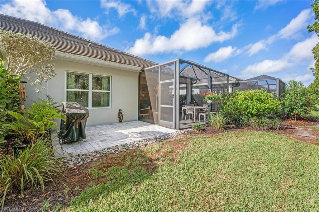2211 Marquesa Cir, Naples, FL 34112-21