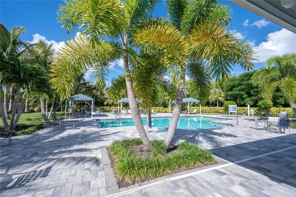 2211 Marquesa Cir, Naples, FL 34112-26