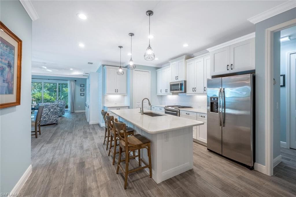 2211 Marquesa Cir, Naples, FL 34112-4