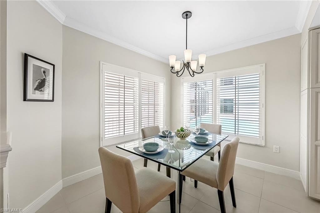 13105 Vanderbilt Dr 306, Naples, FL 34110-9