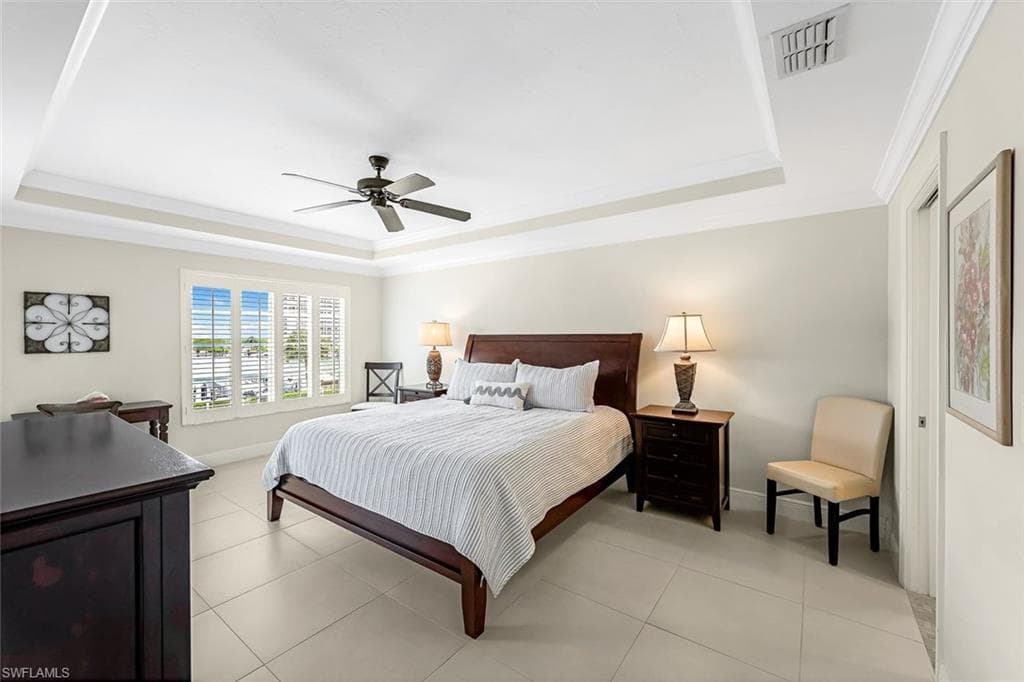 13105 Vanderbilt Dr 306, Naples, FL 34110-11