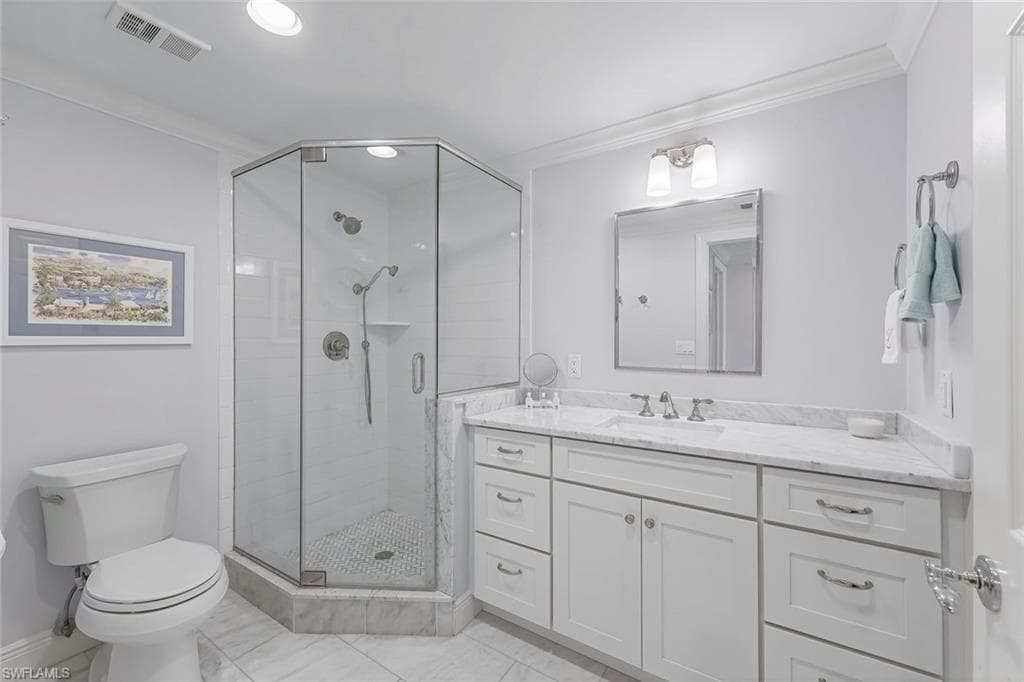 13105 Vanderbilt Dr 306, Naples, FL 34110-16