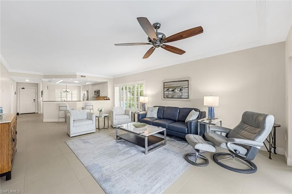 13105 Vanderbilt Dr 306, Naples, FL 34110-4