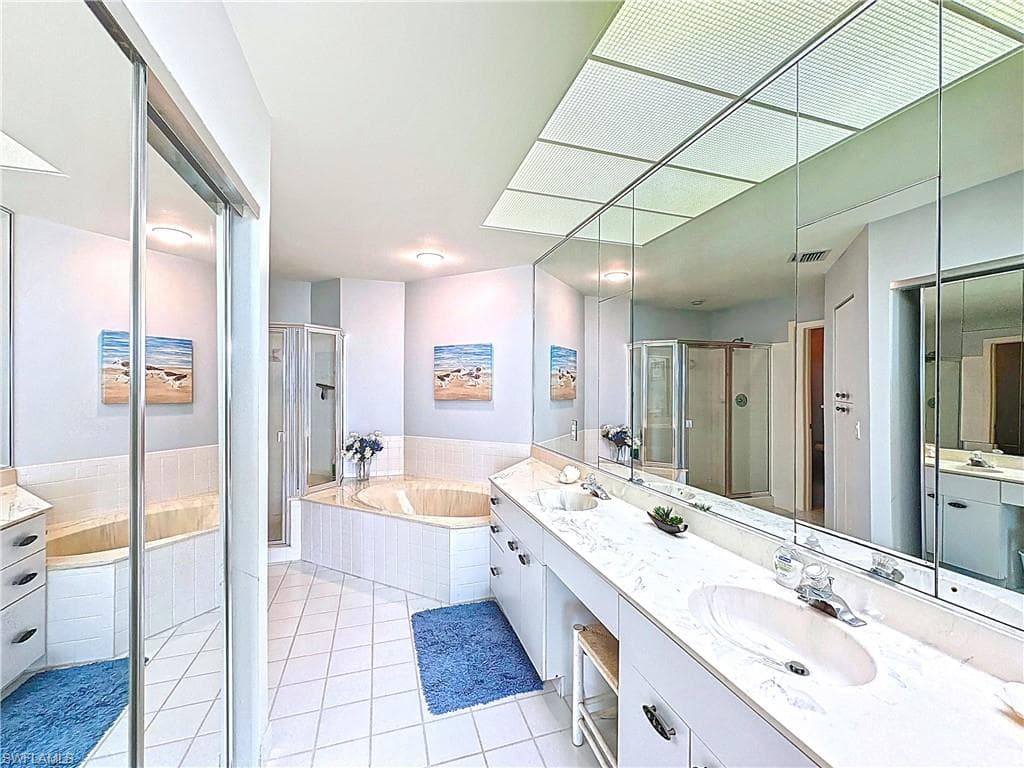 257 Barefoot Beach Blvd 202, Bonita Springs, FL 34134-9