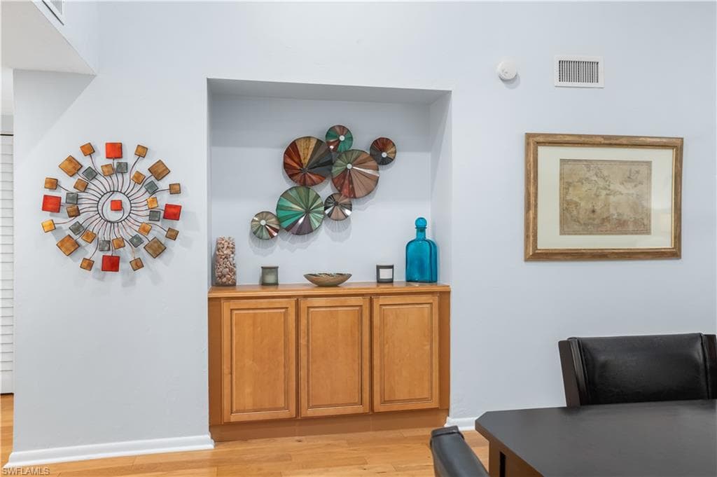 1814 Kings Lake Blvd 203, Naples, FL 34112-10