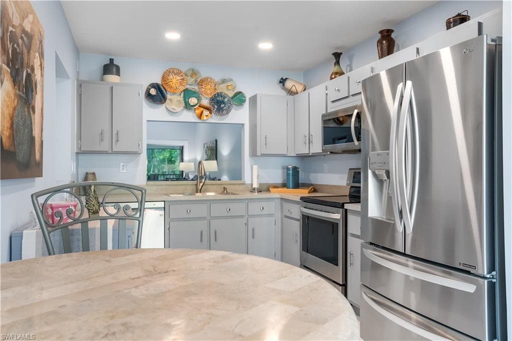 1814 Kings Lake Blvd 203, Naples, FL 34112-15