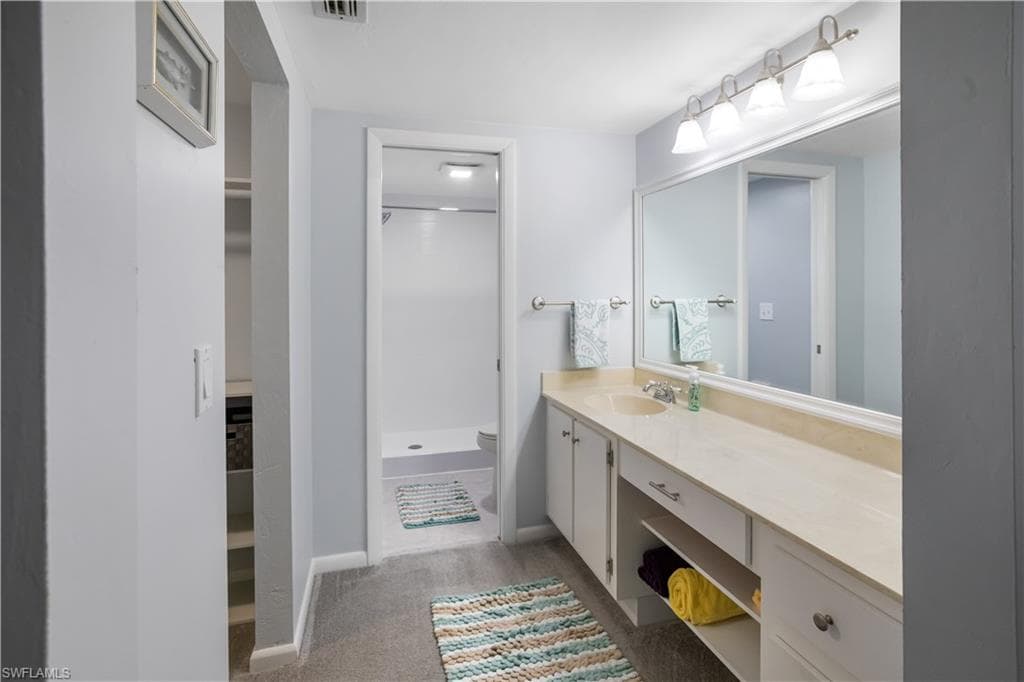 1814 Kings Lake Blvd 203, Naples, FL 34112-22