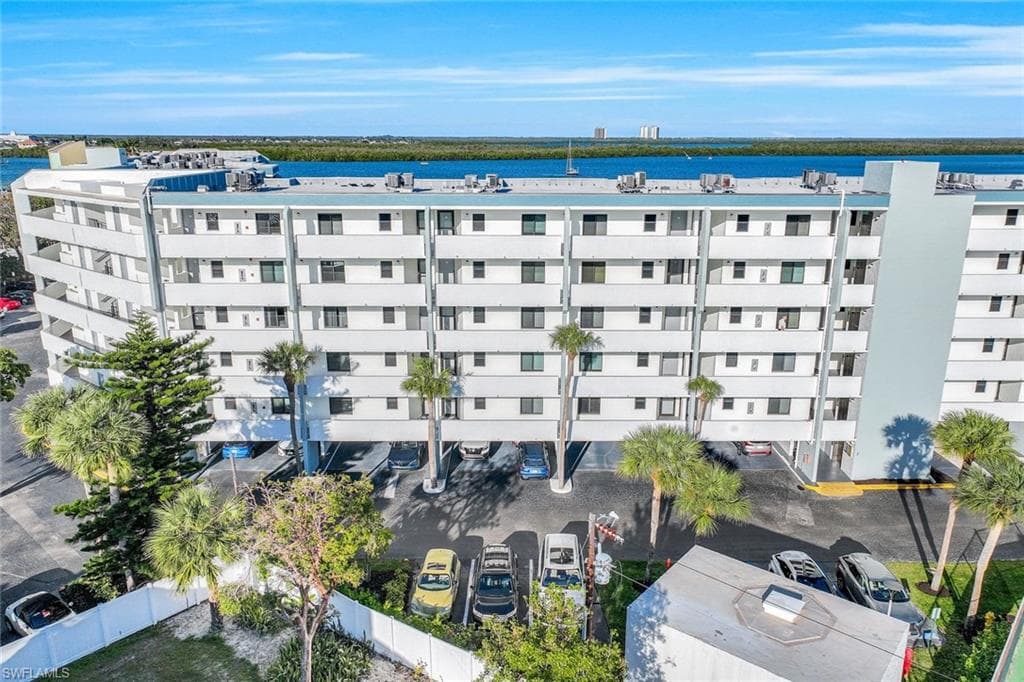 1085 Bald Eagle Dr E207, Marco Island, FL 34145-25
