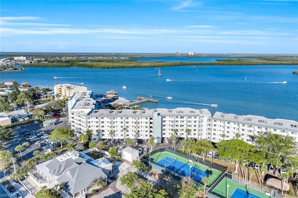 1085 Bald Eagle Dr E207, Marco Island, FL 34145-27