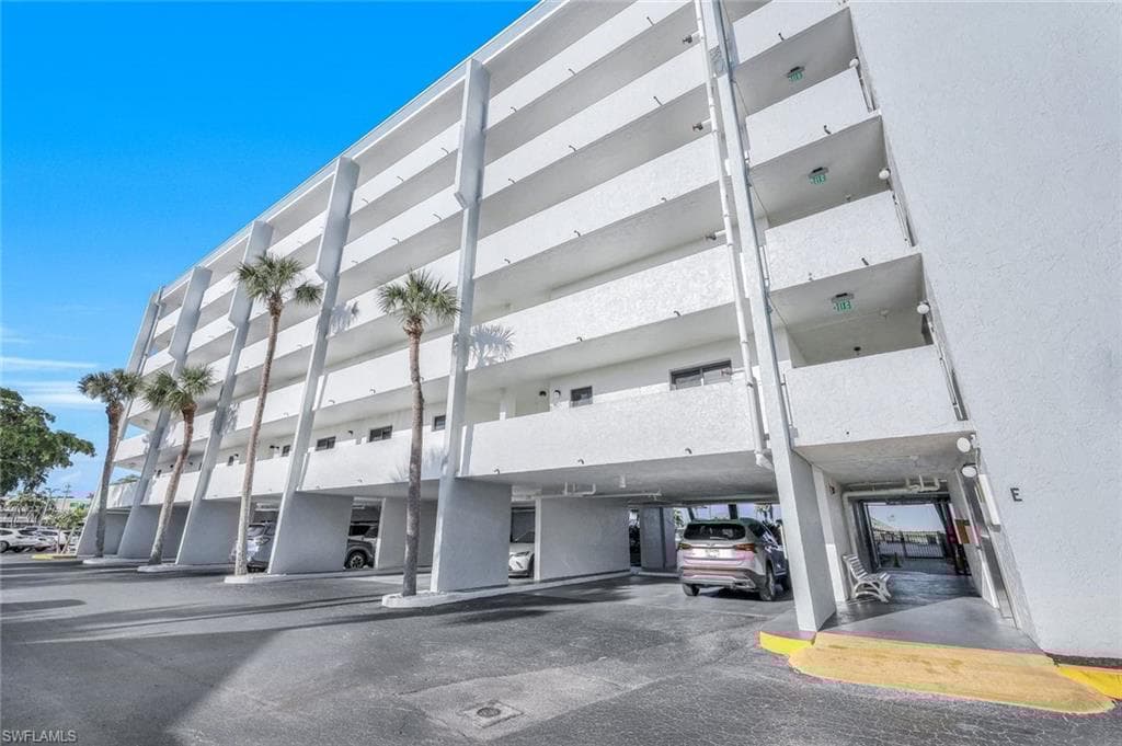 1085 Bald Eagle Dr E207, Marco Island, FL 34145-34