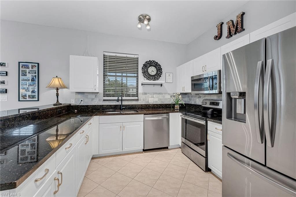 14821 Pinnacle Pl 360, Naples, FL 34119-13