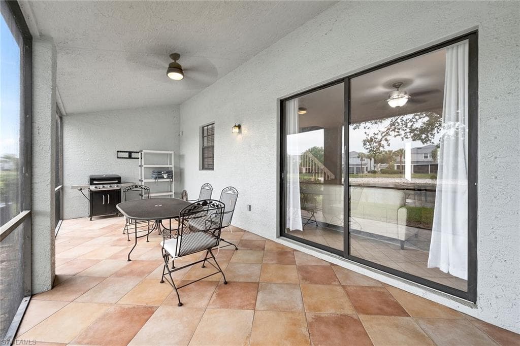 14821 Pinnacle Pl 360, Naples, FL 34119-17