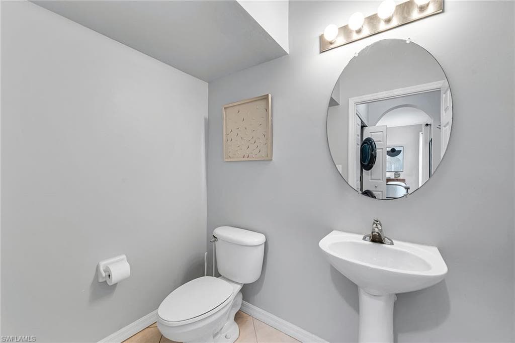 14821 Pinnacle Pl 360, Naples, FL 34119-29
