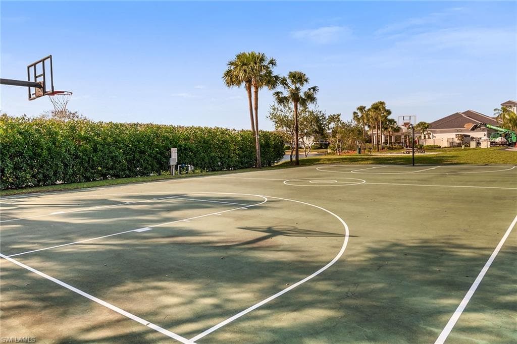 14821 Pinnacle Pl 360, Naples, FL 34119-38