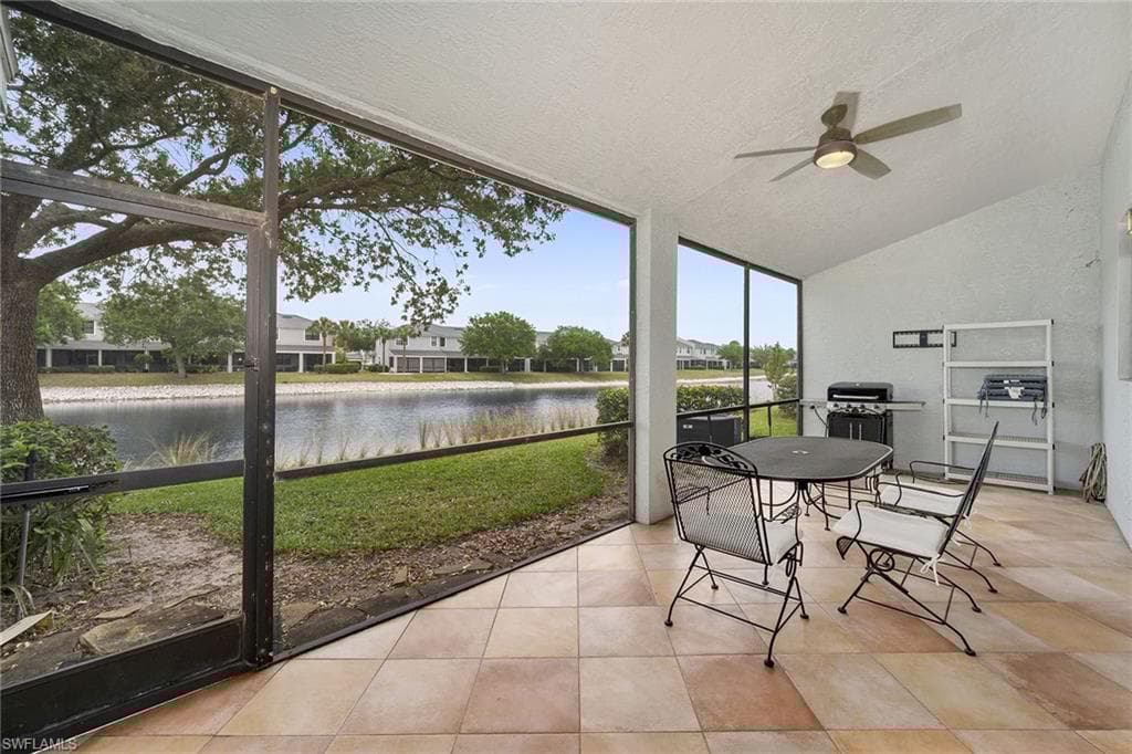 14821 Pinnacle Pl 360, Naples, FL 34119-3