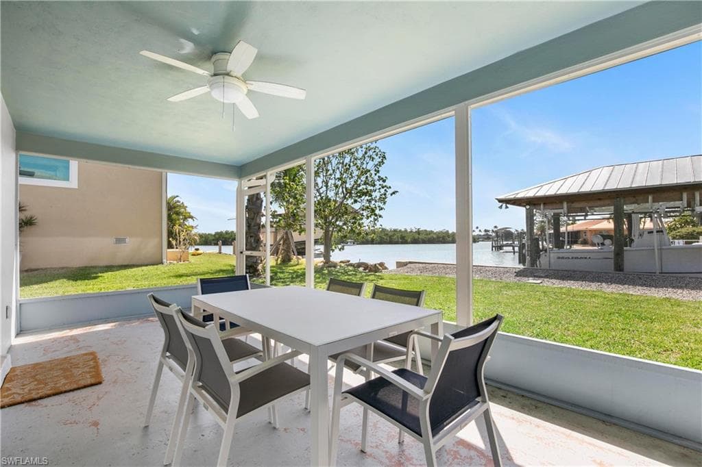176 Trinidad St, Naples, FL 34113-4
