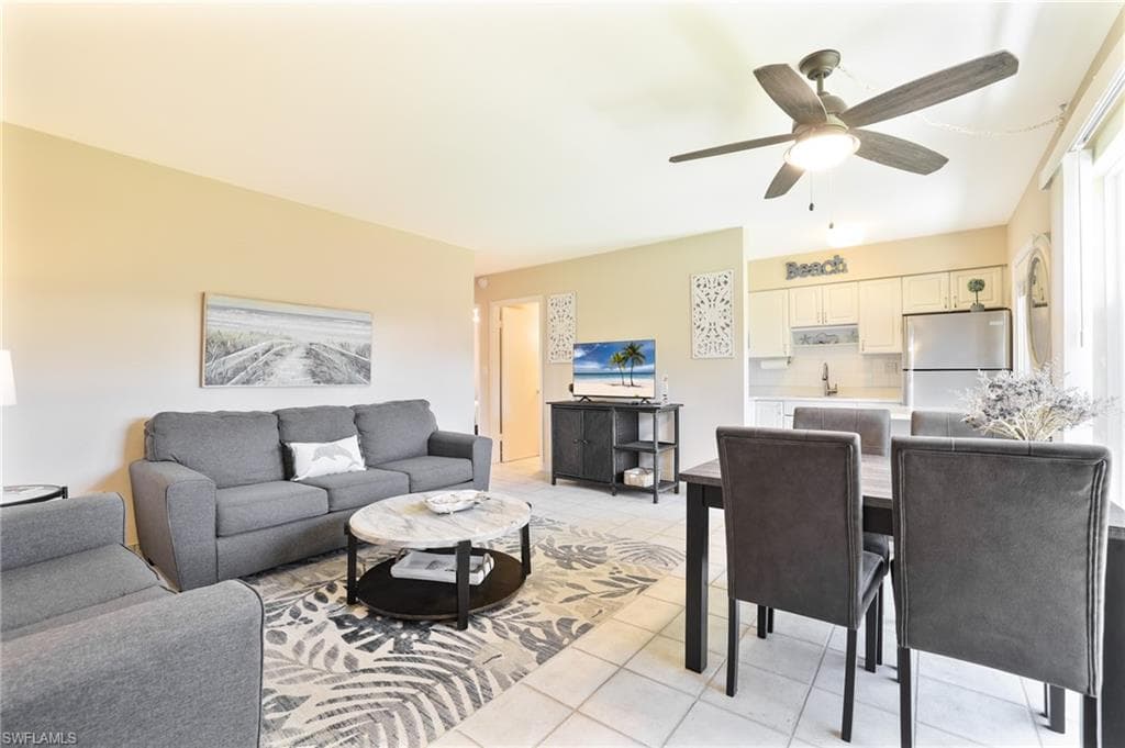 240 Collier Blvd F1, Marco Island, FL 34145-4