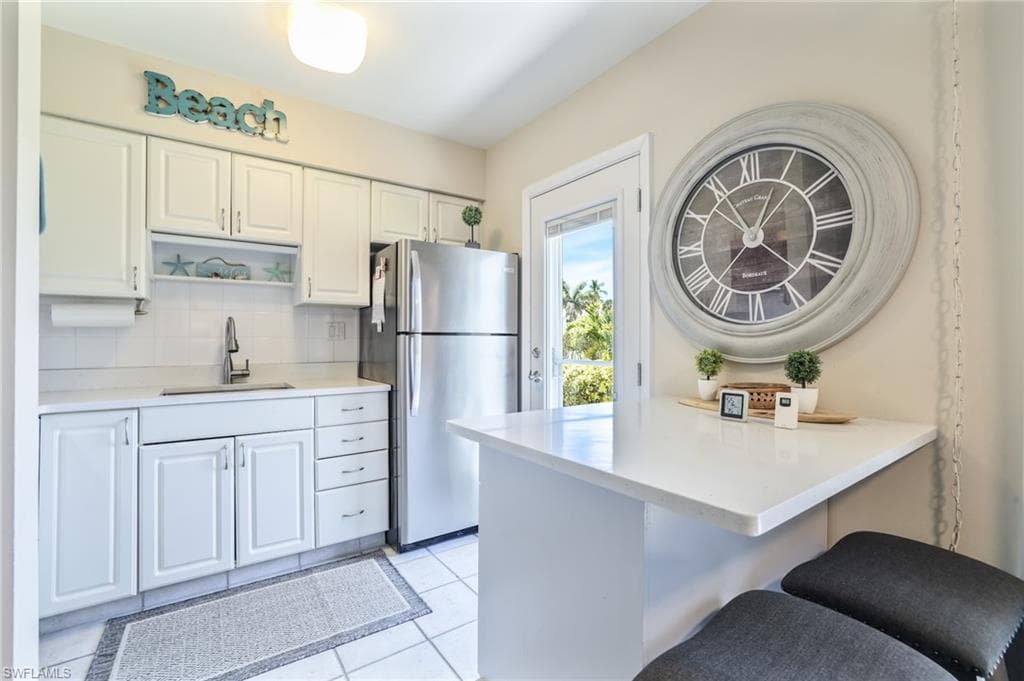 240 Collier Blvd F1, Marco Island, FL 34145-6