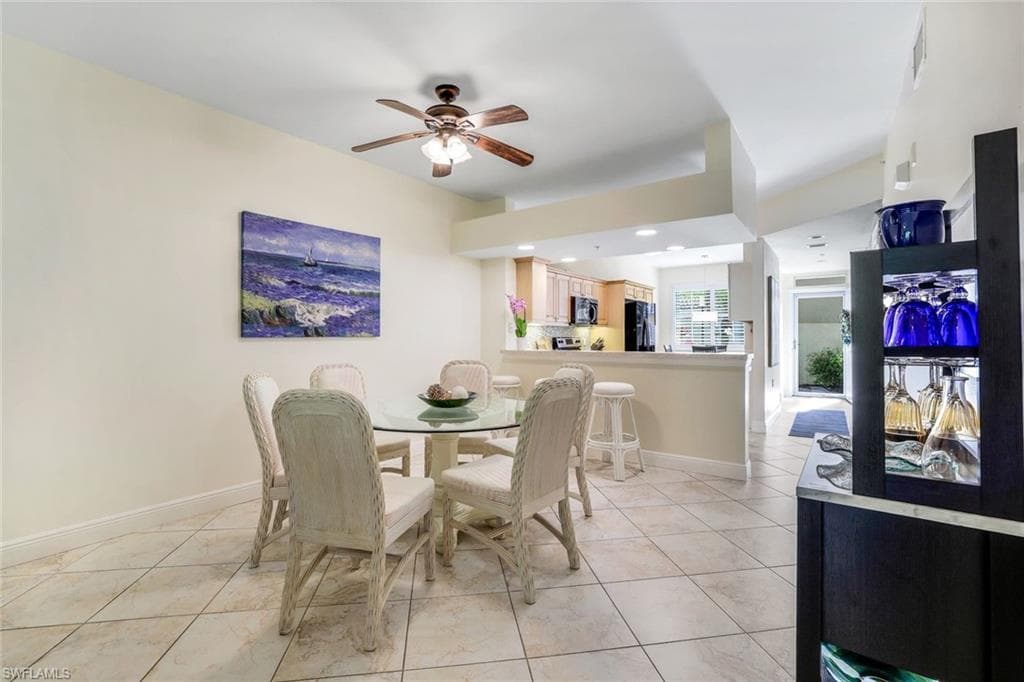 2350 Hidden Lake Ct 8511, Naples, FL 34112-14