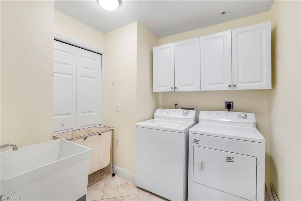 2350 Hidden Lake Ct 8511, Naples, FL 34112-21