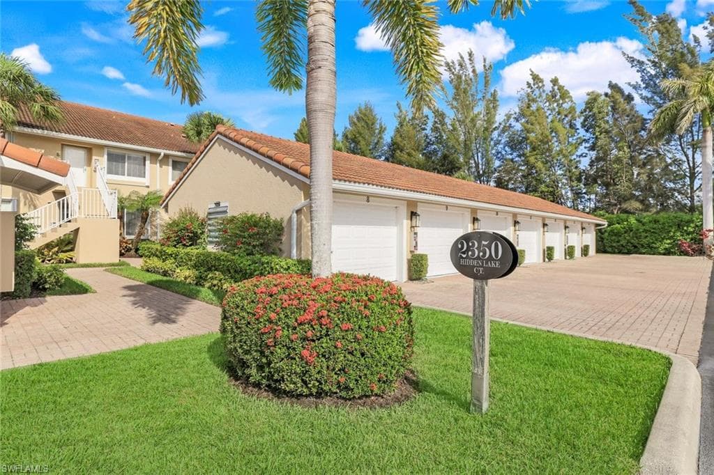 2350 Hidden Lake Ct 8511, Naples, FL 34112-1