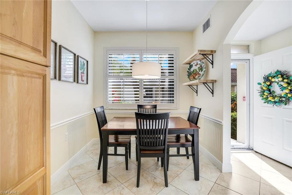2350 Hidden Lake Ct 8511, Naples, FL 34112-4