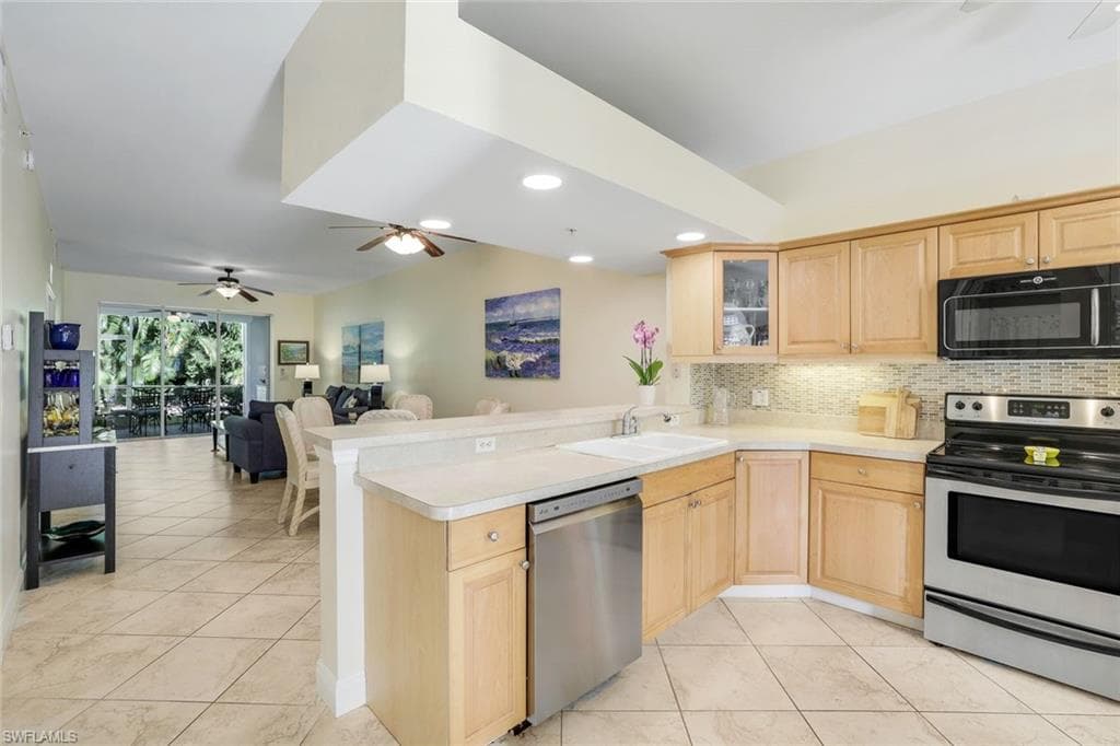 2350 Hidden Lake Ct 8511, Naples, FL 34112-5