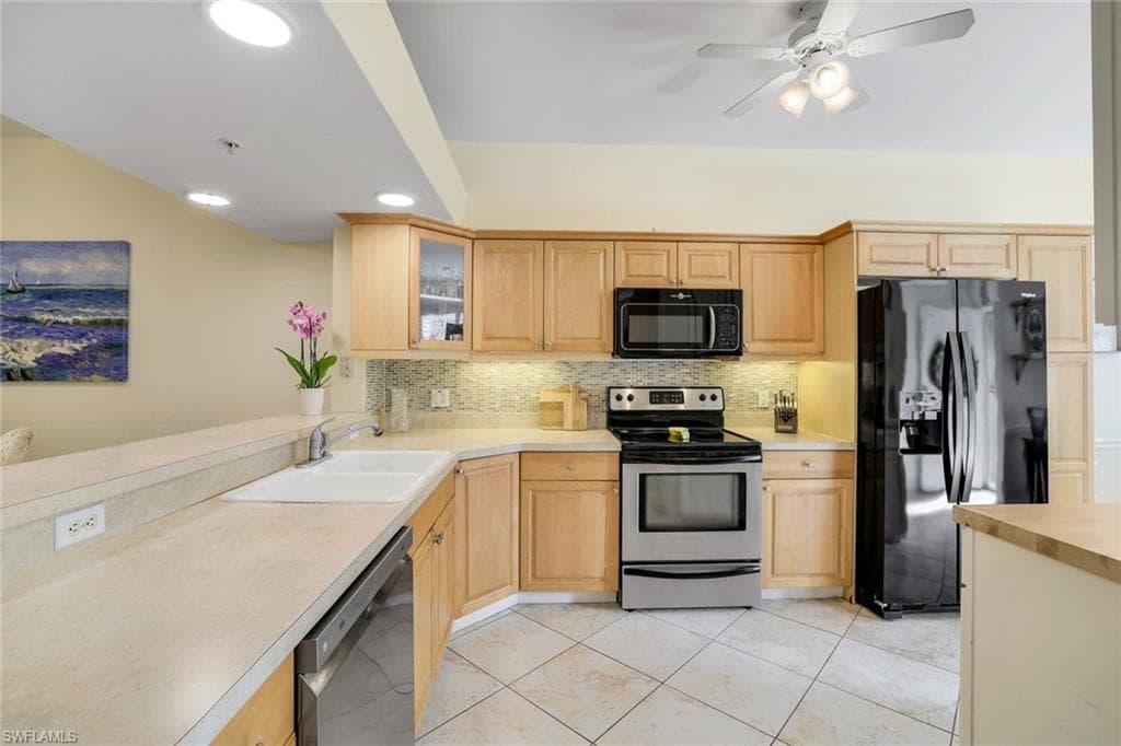 2350 Hidden Lake Ct 8511, Naples, FL 34112-7