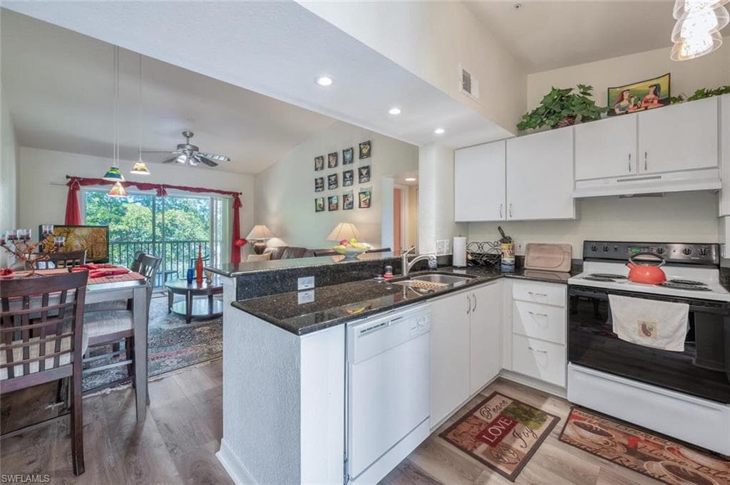 8287 Key Royal Ln 1531, Naples, FL 34119-10