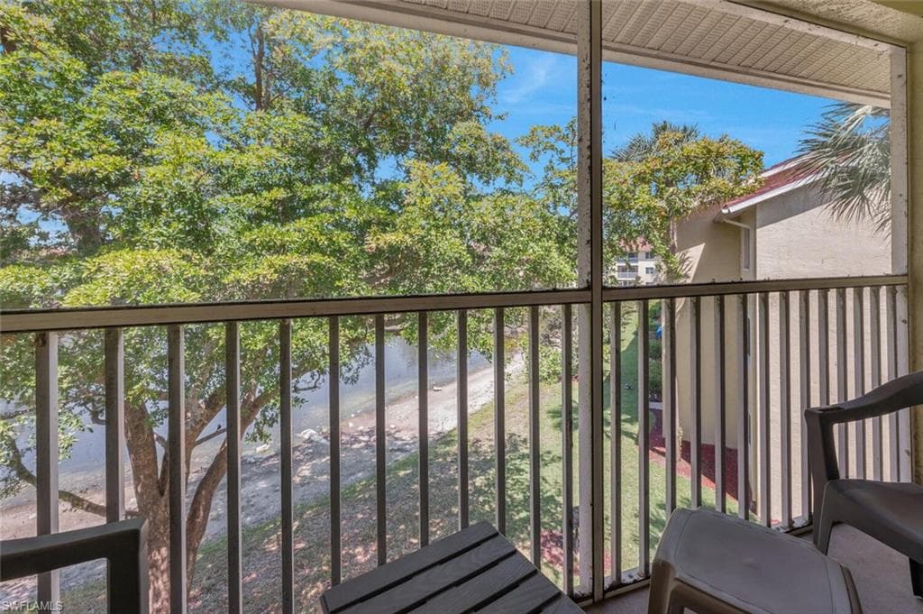 8287 Key Royal Ln 1531, Naples, FL 34119-19