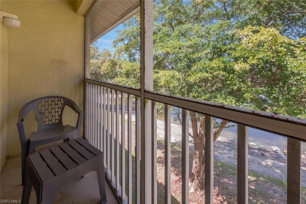 8287 Key Royal Ln 1531, Naples, FL 34119-20