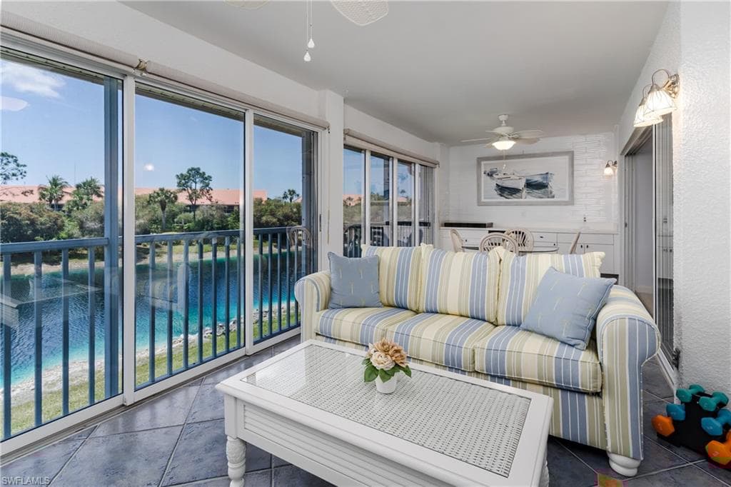 6660 Beach Resort Dr 16, Naples, FL 34114-6