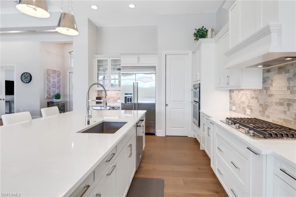 6270 Union Island Way, Naples, FL 34113-7