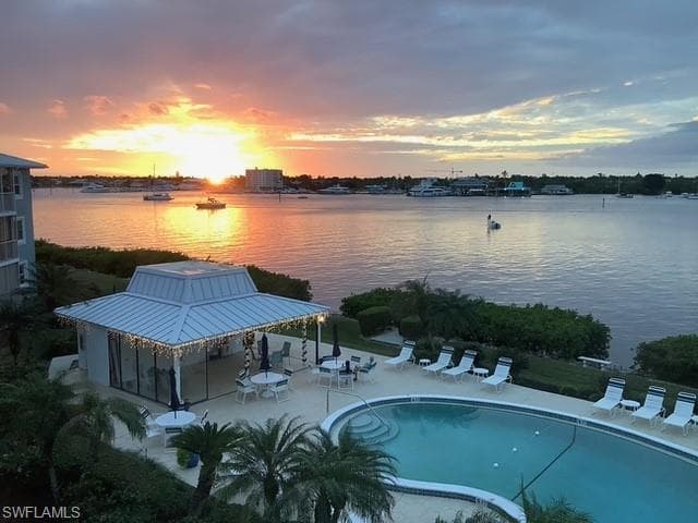 1140 Little Neck Ct D37, Naples, FL 34102-2