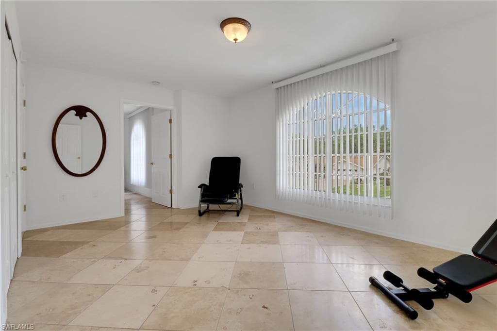 7904 Eagles Flight Ln, Fort Myers, FL 33912-21