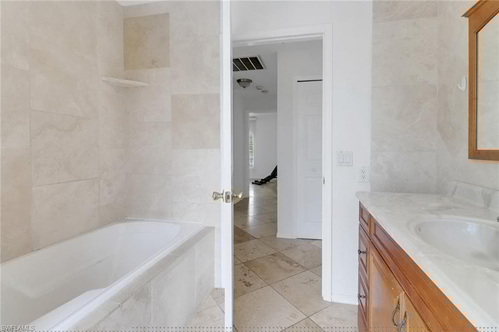 7904 Eagles Flight Ln, Fort Myers, FL 33912-31