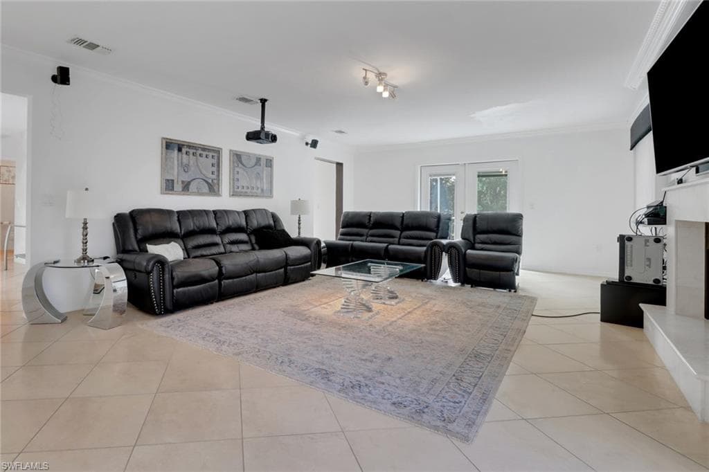7904 Eagles Flight Ln, Fort Myers, FL 33912-8