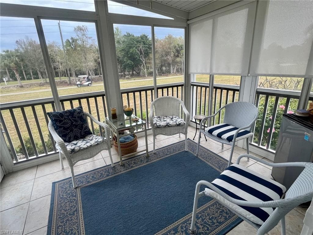 1631 Diamond Lake Cir, Naples, FL 34114-4